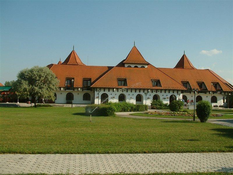 Hortobagy Club Hotel 外观 照片